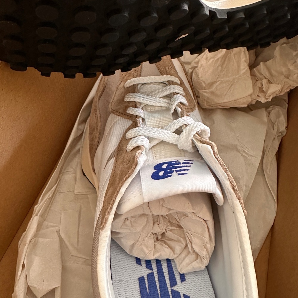 New Balance 327 Tan and White Athletic Shoes - Picture 4 of 5